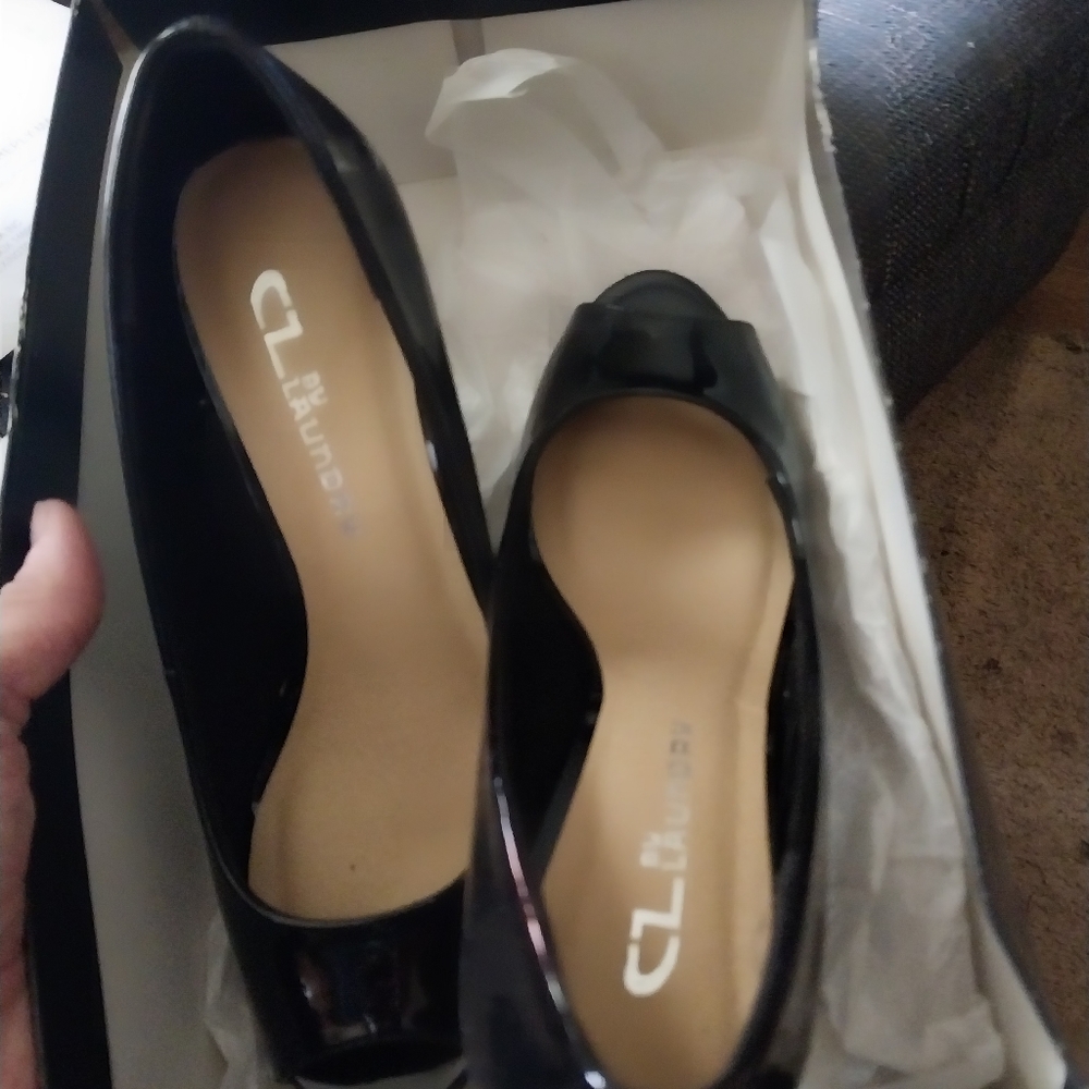 Dress shoes for women